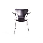 Cadeira Série 7 por Arne Jacobsen (05646/08)
