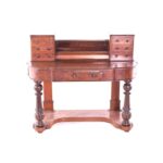 Escrivaninha em Nogueira,  Portuguesa (00631/00)